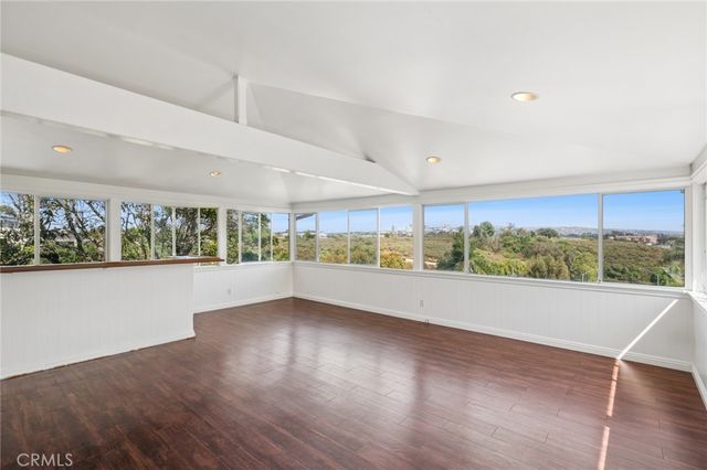 608 Saint James Place, Newport Beach, CA 92663
