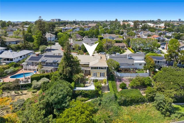 608 Saint James Place, Newport Beach, CA 92663