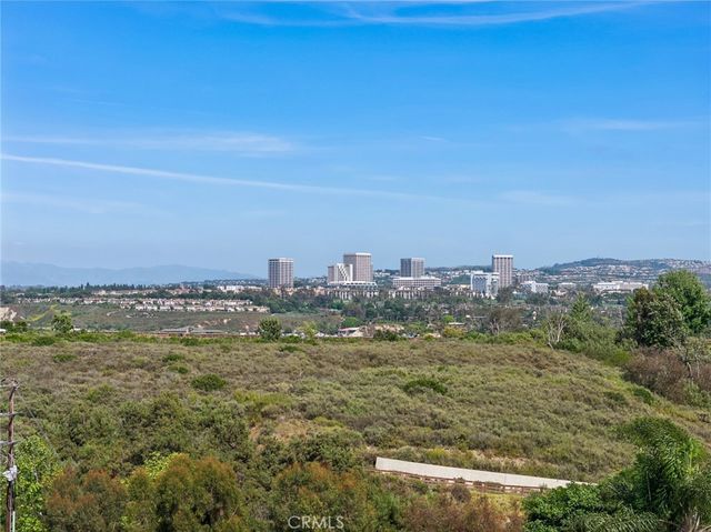 608 Saint James Place, Newport Beach, CA 92663