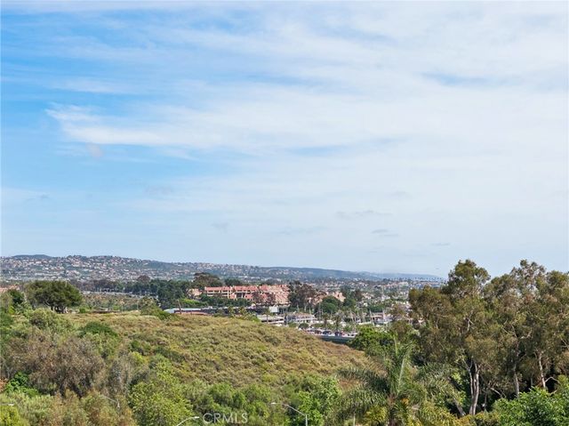 608 Saint James Place, Newport Beach, CA 92663