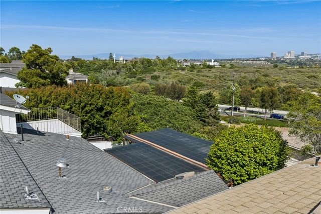 608 Saint James Place, Newport Beach, CA 92663