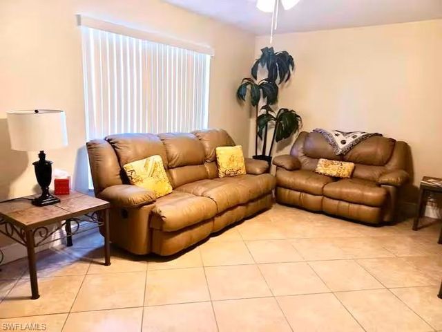 712 SE 47th ST Left Side, Cape Coral, FL 33904