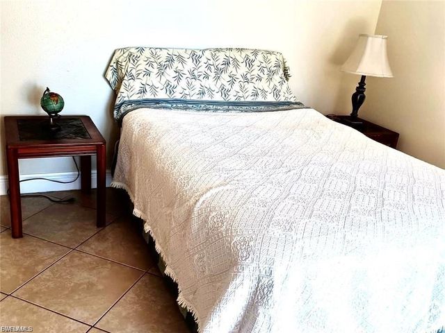 712 SE 47th ST Left Side, Cape Coral, FL 33904
