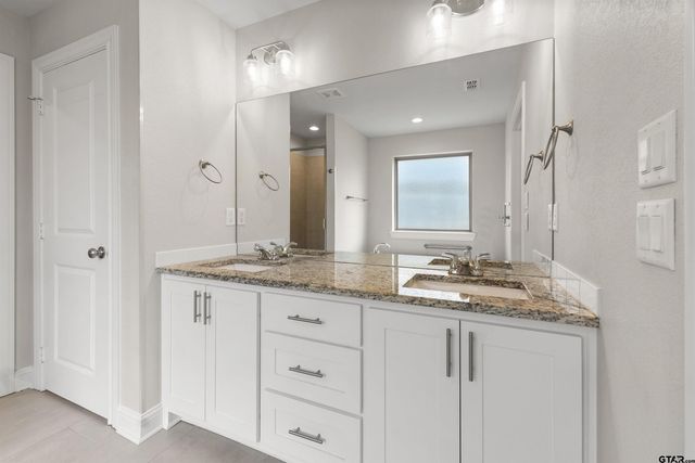 11317 Lindsey Gardens, Tyler, TX 75709