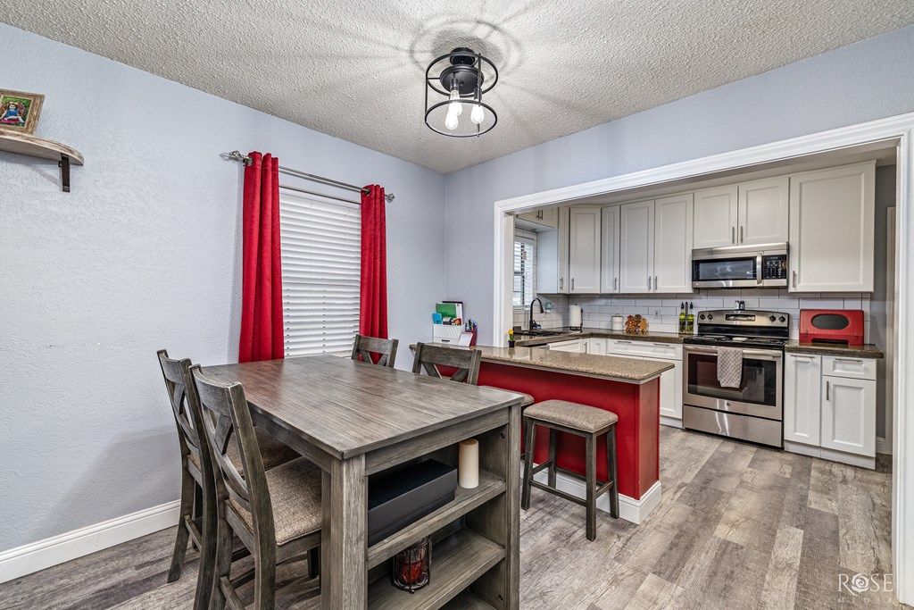 Image 10 of property listing at 121 S Tyler St, San Angelo, TX 76901