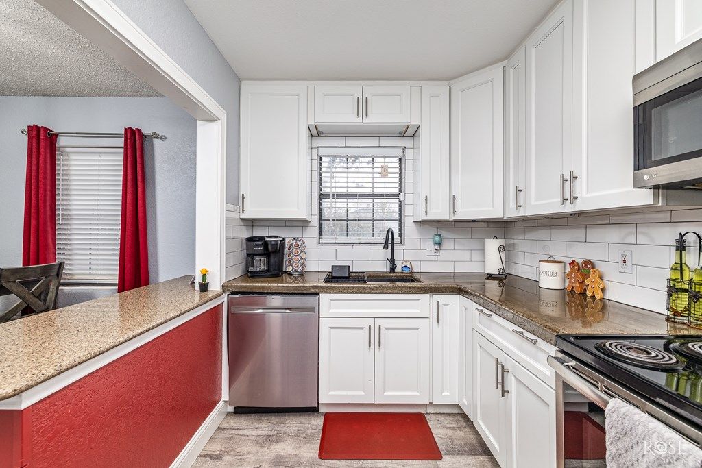 Image 11 of property listing at 121 S Tyler St, San Angelo, TX 76901