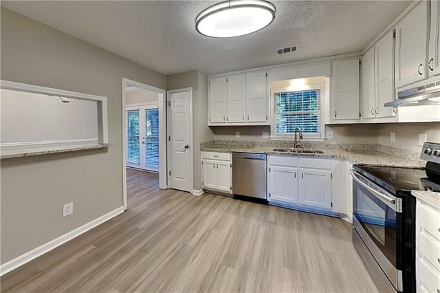 1261 Brookton Woods Way, Dacula, GA 30019