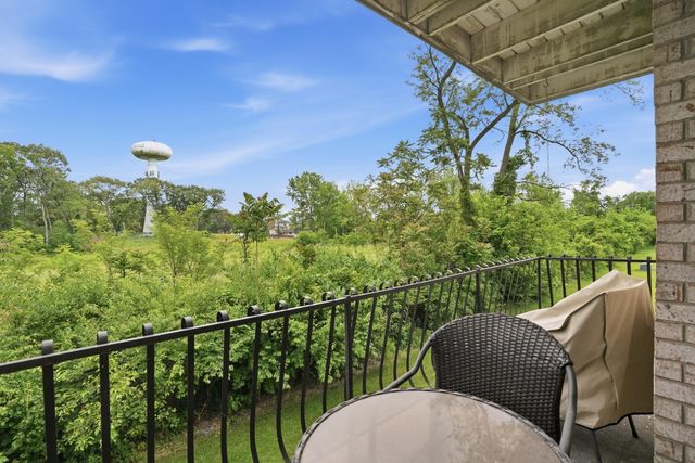 1725 Homan Drive 204, Schererville, IN 46375
