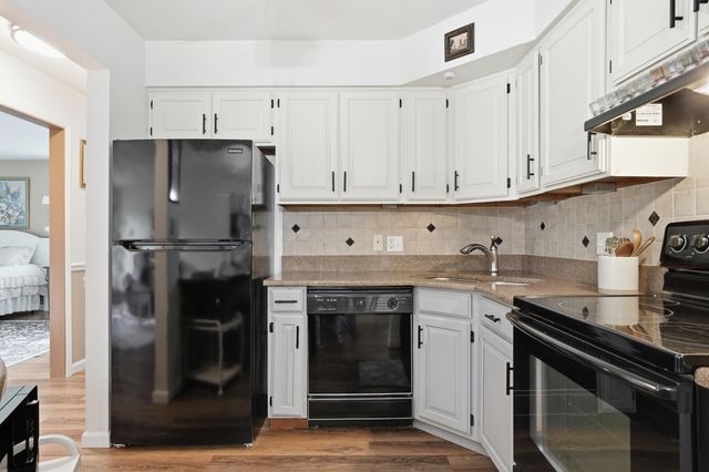 1725 Homan Drive 204, Schererville, IN 46375