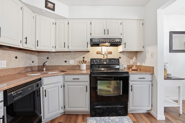 1725 Homan Drive 204, Schererville, IN 46375