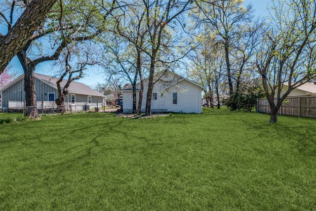 2407 Second Street, Caddo Mills, TX 75135