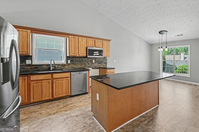 4015 McPherson Drive, Acworth, GA 30101