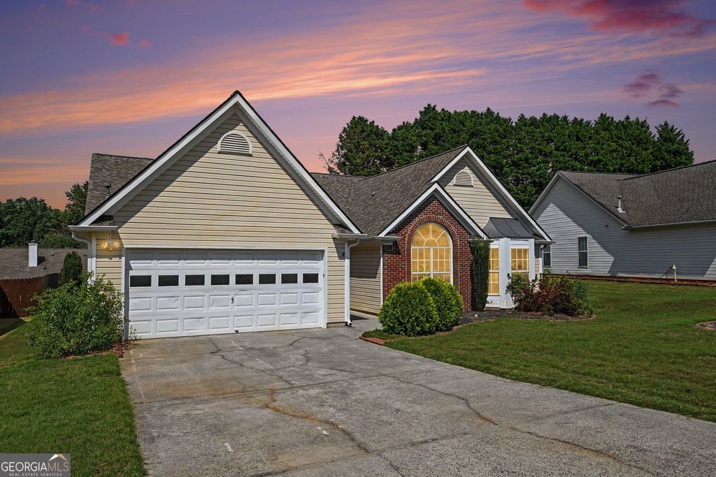 4015 McPherson Drive, Acworth, GA 30101