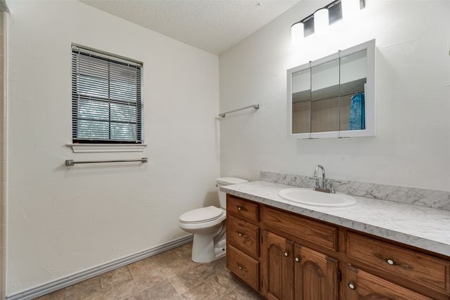 2021 Lake Highland E, Quinlan, TX 75474