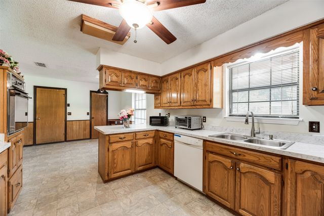 2021 Lake Highland E, Quinlan, TX 75474