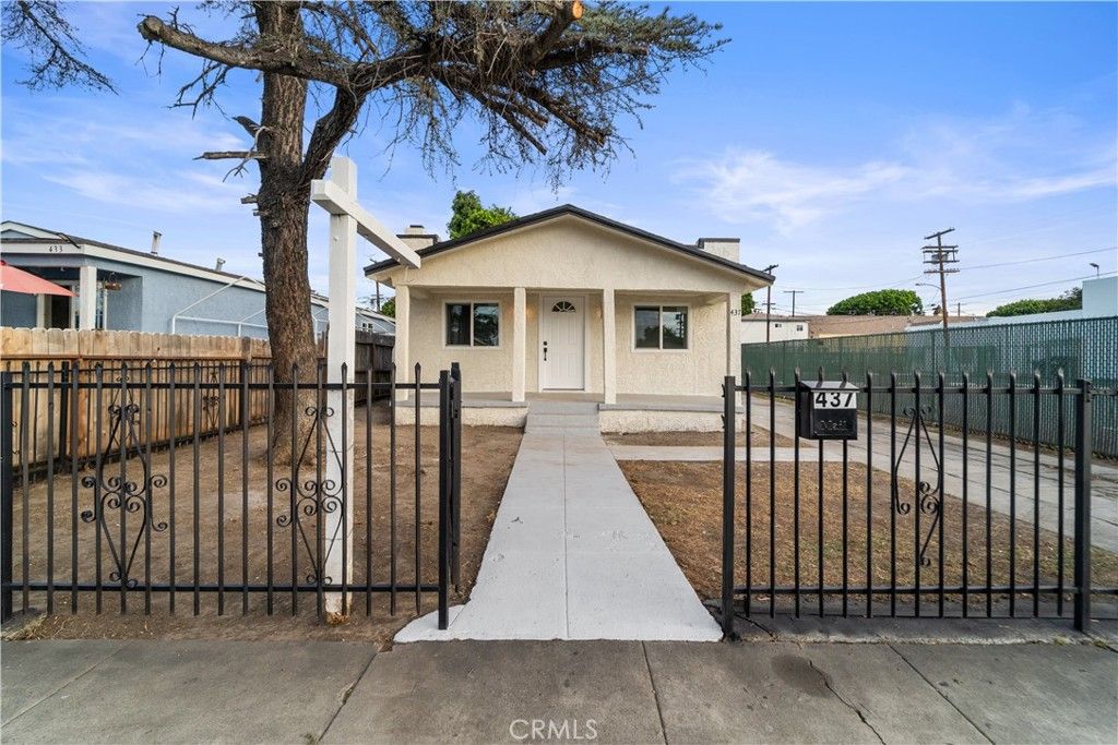 437 E 93rd, Los Angeles, CA 90003 — exterior