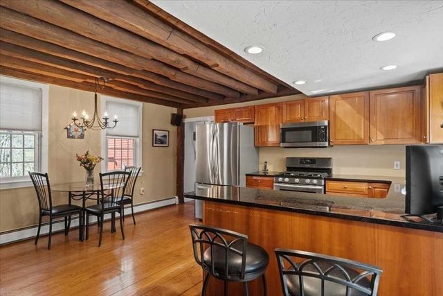 9 Bay Path Dr, Boylston, MA 01505