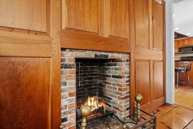 9 Bay Path Dr, Boylston, MA 01505