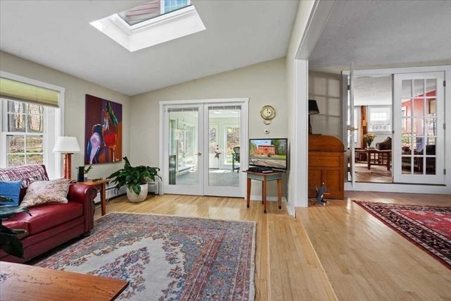 9 Bay Path Dr, Boylston, MA 01505