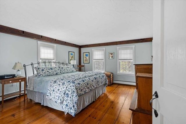 9 Bay Path Dr, Boylston, MA 01505