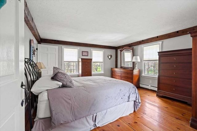 9 Bay Path Dr, Boylston, MA 01505
