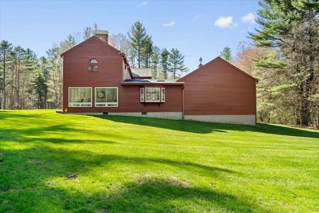 9 Bay Path Dr, Boylston, MA 01505