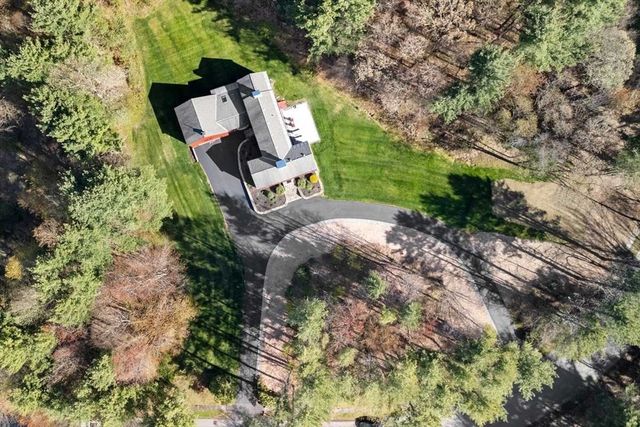 9 Bay Path Dr, Boylston, MA 01505