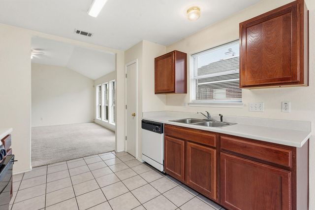 116 Blue Ridge TRL, Elgin, TX 78621