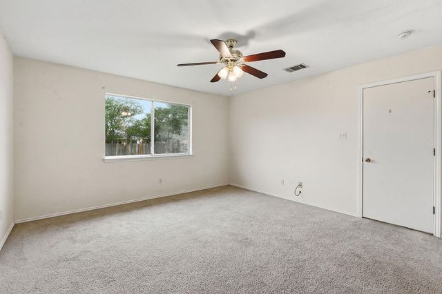 116 Blue Ridge TRL, Elgin, TX 78621