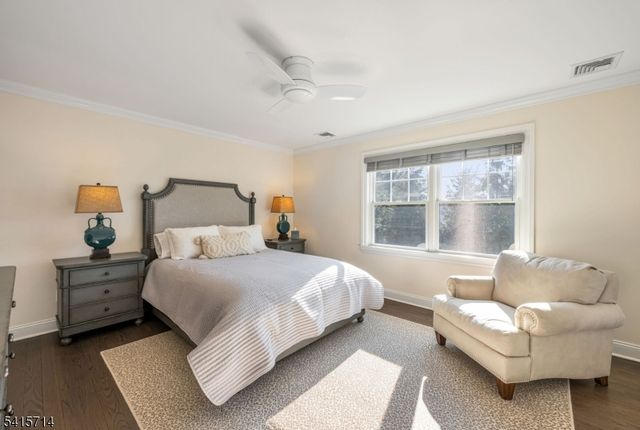 26 Barrister Ct, Fair Lawn Boro, NJ 07410