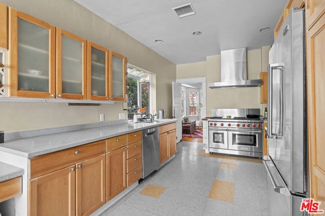 632 California Avenue, Venice, CA 90291