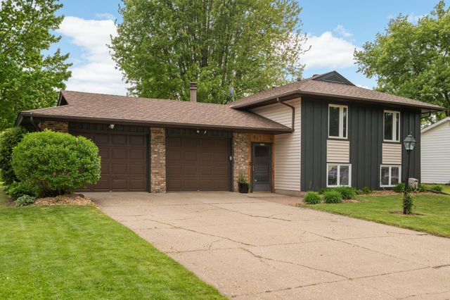 840 Cortland Drive, Apple Valley, MN 55124