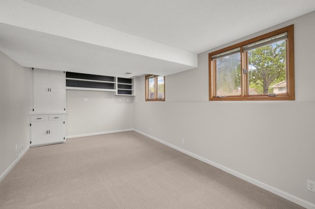 840 Cortland Drive, Apple Valley, MN 55124