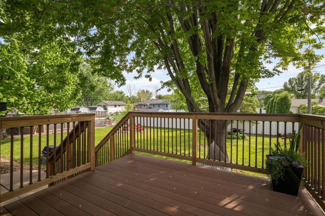 840 Cortland Drive, Apple Valley, MN 55124