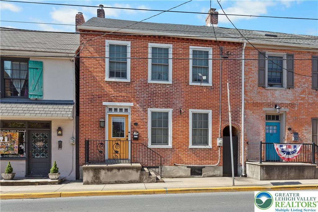 104 Chestnut, Bath Boro, PA 18014