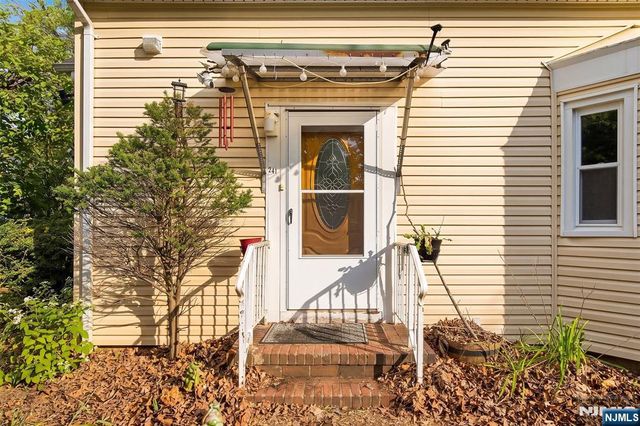 241 Outwater Lane, Saddle Brook, NJ 07663