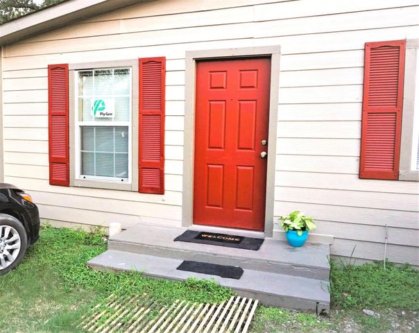 5114 Laura Koppe Road A, Houston, TX 77016