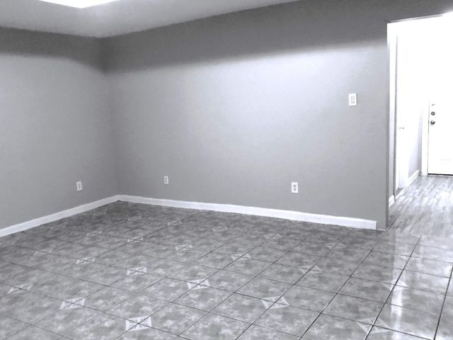 5114 Laura Koppe Road A, Houston, TX 77016