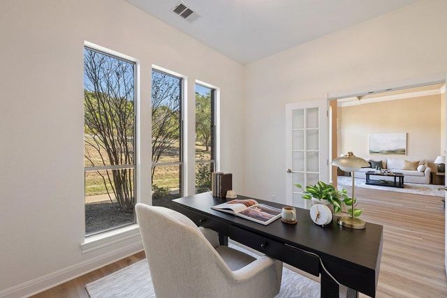 2702 Lakehurst RD, Spicewood, TX 78669