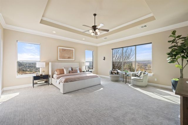 2702 Lakehurst RD, Spicewood, TX 78669