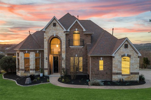 2702 Lakehurst RD, Spicewood, TX 78669