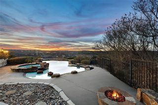 2702 Lakehurst RD, Spicewood, TX 78669