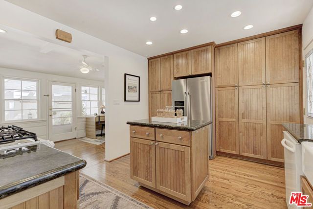 1224 Viscano Drive, Glendale, CA 91207