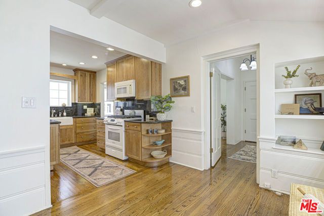 1224 Viscano Drive, Glendale, CA 91207
