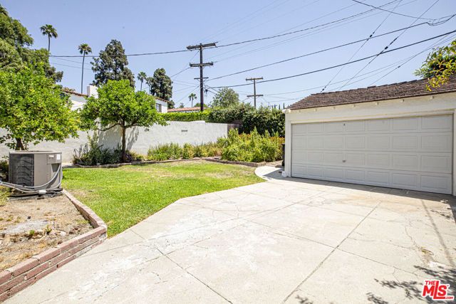 1224 Viscano Drive, Glendale, CA 91207