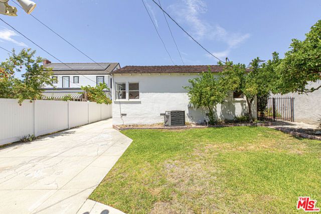 1224 Viscano Drive, Glendale, CA 91207