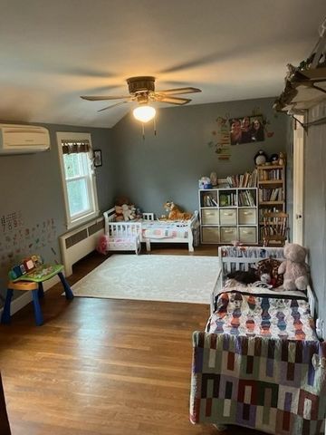 28 Cobb Ln, Lynn, MA 01904