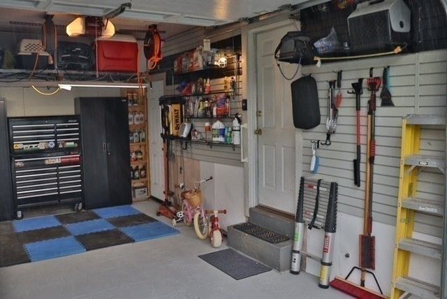 28 Cobb Ln, Lynn, MA 01904