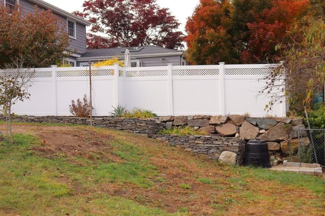 28 Cobb Ln, Lynn, MA 01904