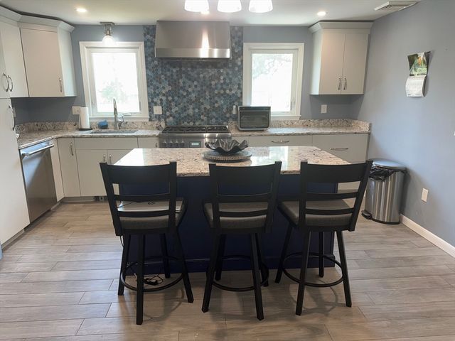 87 Union St, West Bridgewater, MA 02379